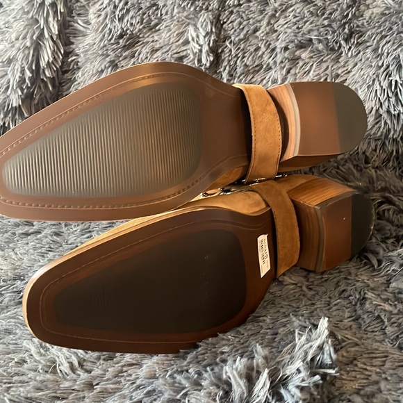 Studded Suede Boots 🥾 - Picture 6 of 9